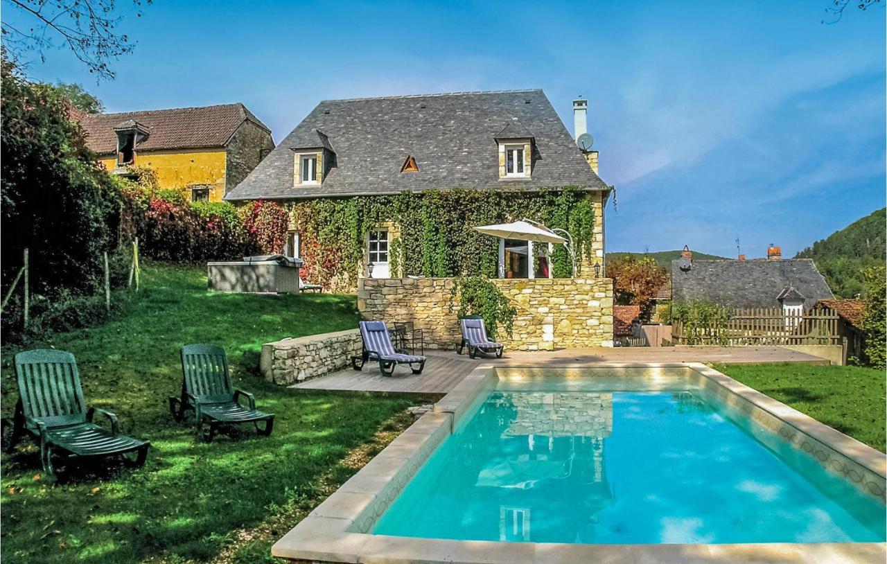 Stunning Home In Coly With Wifi Bagian luar foto
